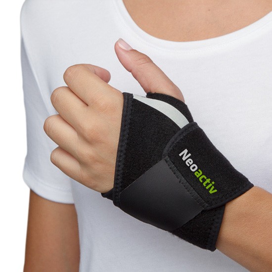 Imagen de Emo muñequera black MQ10A